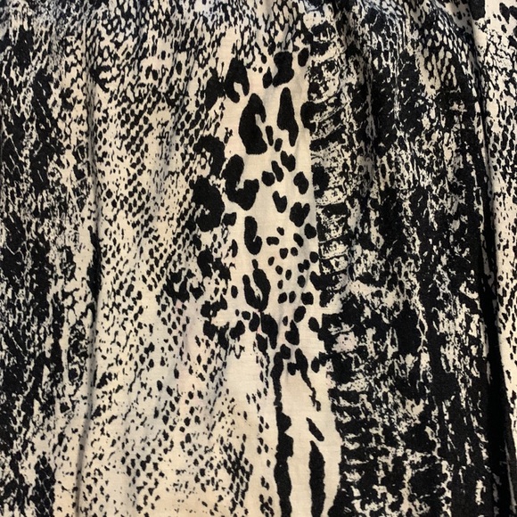 Guess Animal Print Top - Picture 3 of 9